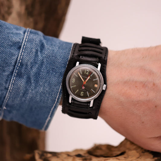 Rare vintage men watch VOSTOK 1970s | Mechanical men's wristwatch with a leather strap.