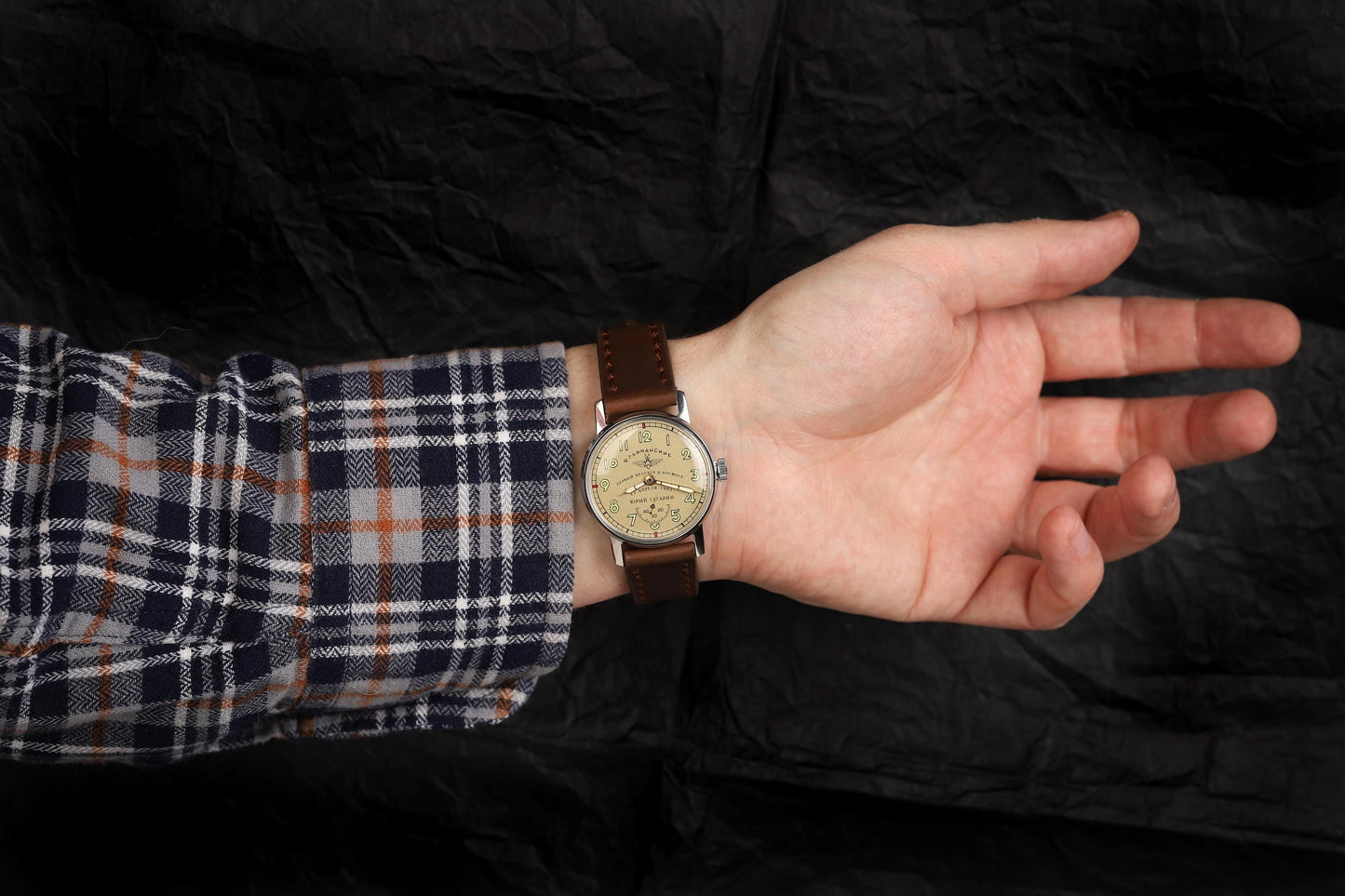 Vintage Men's Watch Shturmanskie – Yuri Gagarin's Legendary Timepiece, Historic Design, Collectible Gift, Ultimate Precision